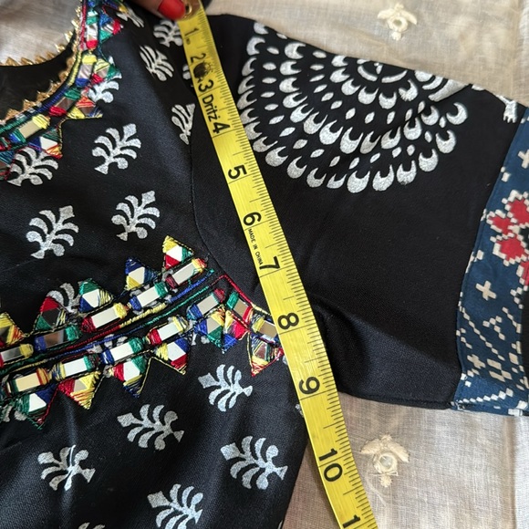 Choli - Picture 10 of 14